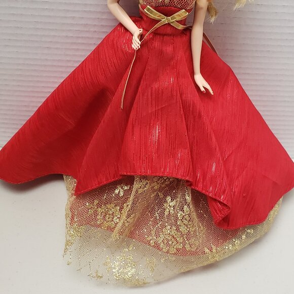 Barbie Doll Holiday 2014 - Picture 6 of 6
